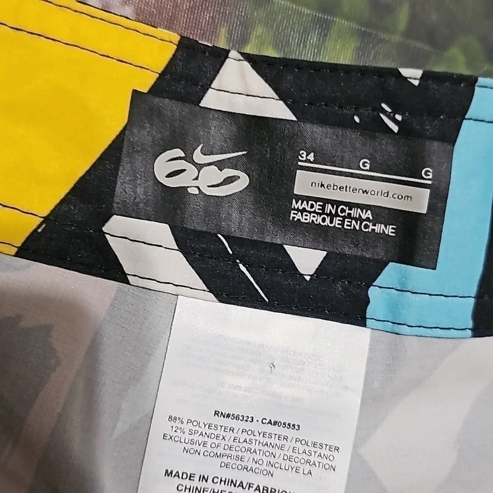 Nike Graphic Print Board Shorts Size 34